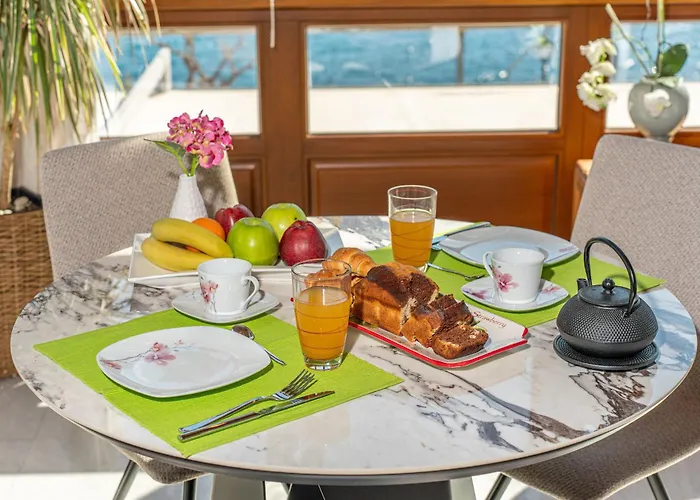 Daire Sea Rock Agia Efimia